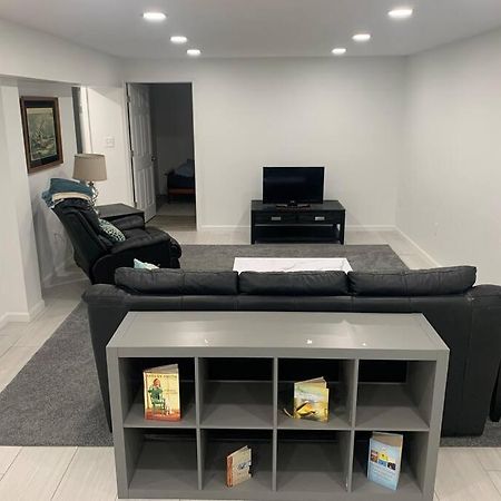 2 Bedroom Apartment- Close To Hershey Park, Hollywood Casino And Downtown HarrisburgHarrisburg  Kültér fotó