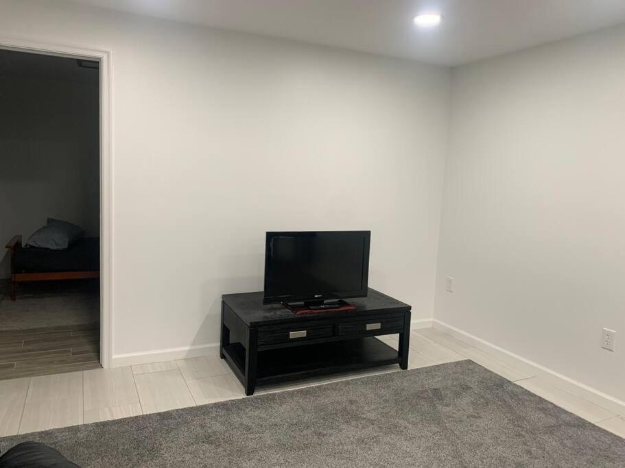 2 Bedroom Apartment- Close To Hershey Park, Hollywood Casino And Downtown HarrisburgHarrisburg  Kültér fotó